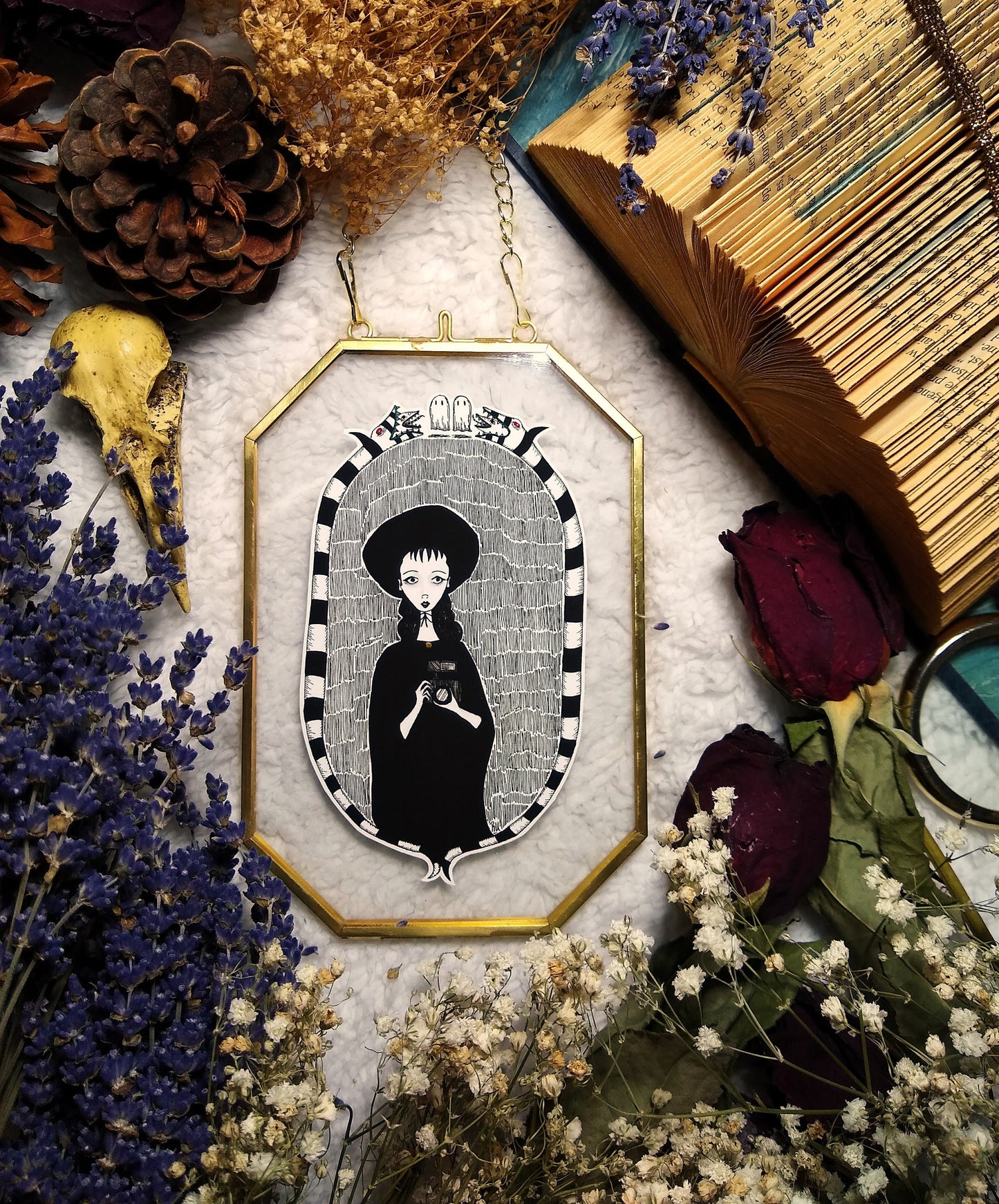 Lydia Floating Frame